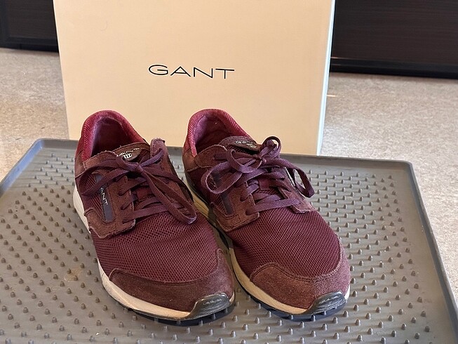 Gant ayakkabı