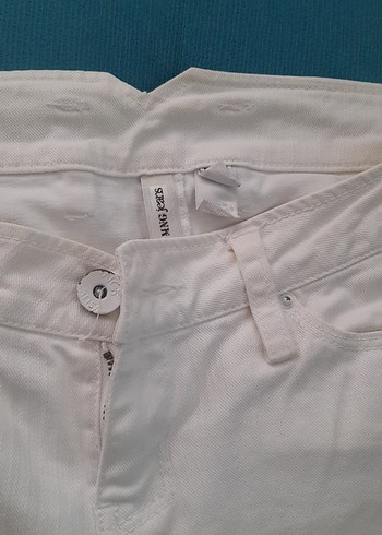 Kadın Beyaz Koton Bermuda Şort - Görsel 2