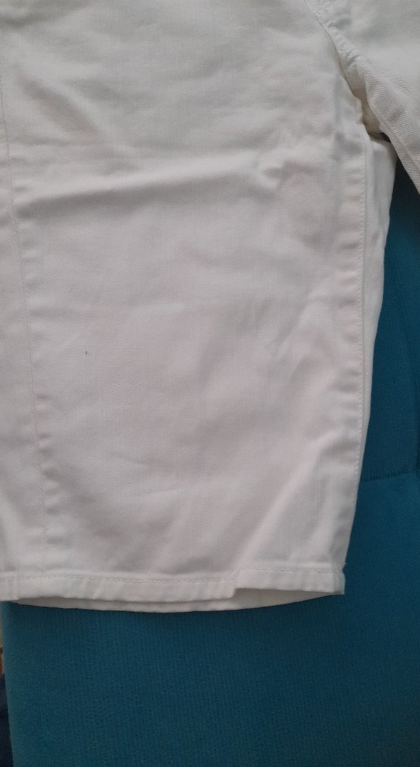 Kadın Beyaz Koton Bermuda Şort - Görsel 3