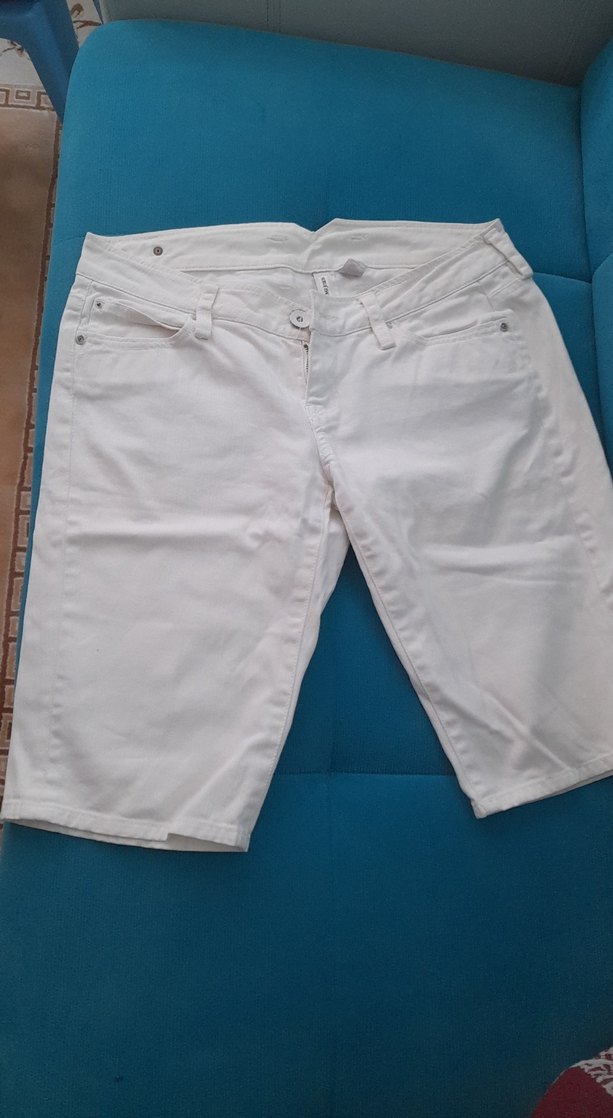 Kadın Beyaz Koton Bermuda Şort - Görsel 4