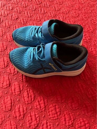 32 Beden Çocuk spor ayakkabı