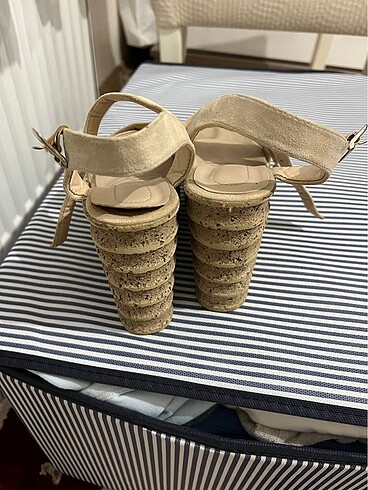 Dolgu topuklu - Görsel 5