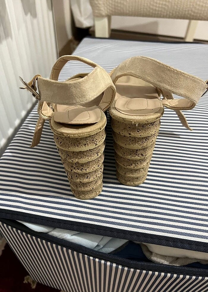 Dolgu topuklu - Görsel 5