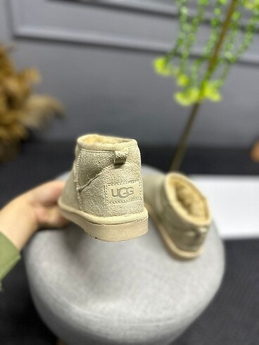 27 Beden çeşitli Renk Bot çocuk