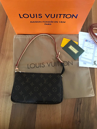 Louis Vuitton Kol çantası