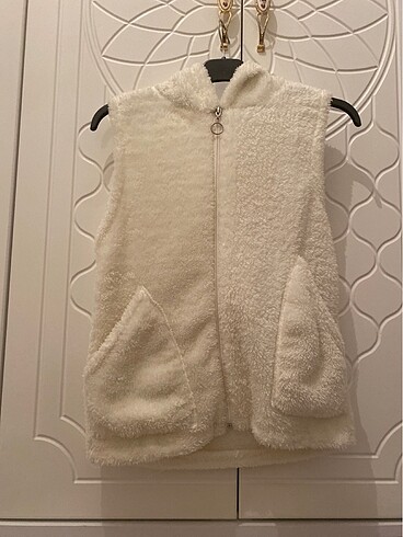Diğer Şapkalı cepli fermuarlı yelek