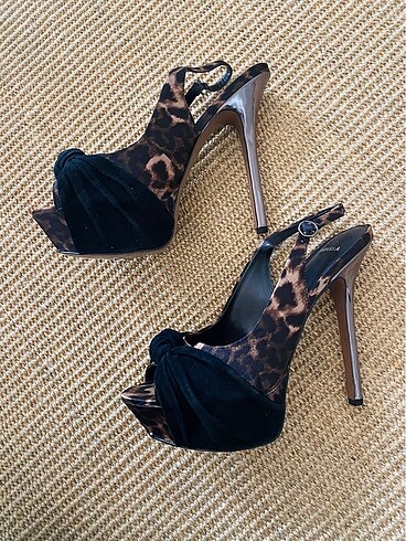 Carvela Leopar Desenli Stiletto