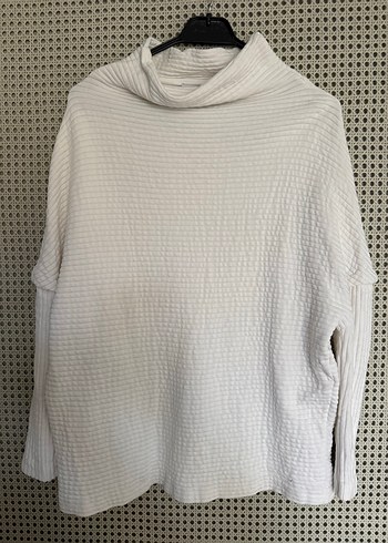 Zara Beyaz Boğazlı Sweatshirt