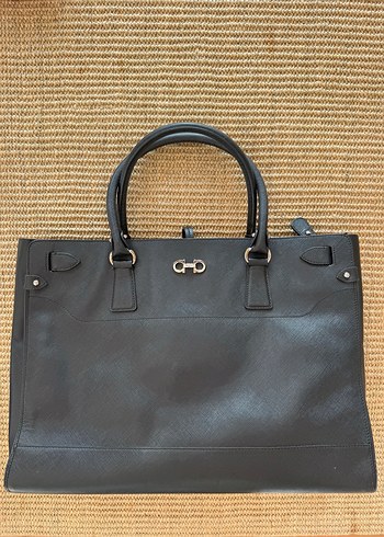 Salvatore Ferragamo Siyah El Cantasi