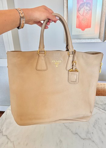 Prada ürünü