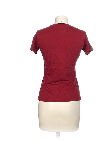 l Beden Diğer T-shirt %70 İndirimli.