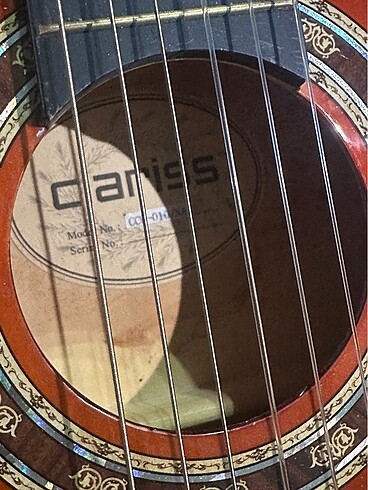 Clariss marka gitar