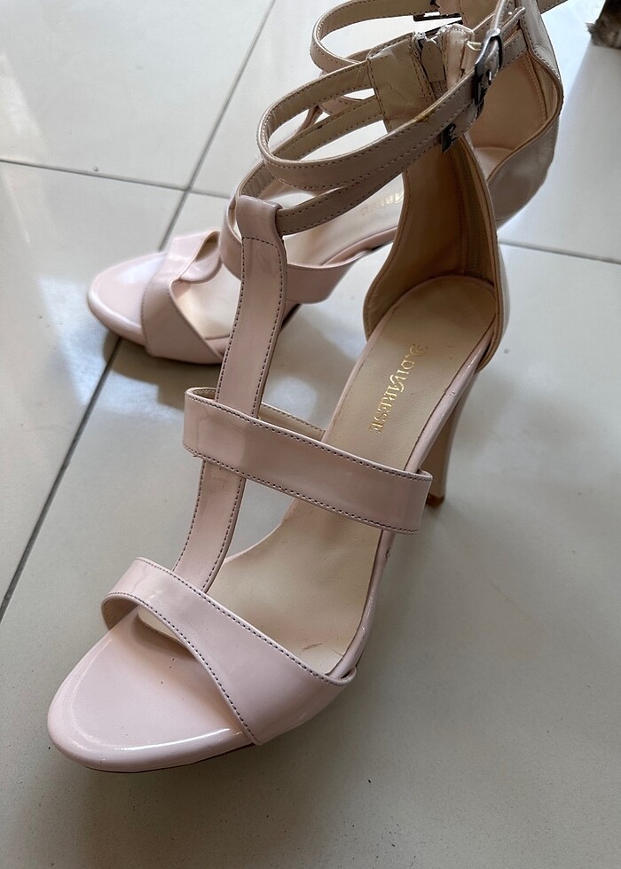 Divarese topuklu sıfır ürün - Görsel 2