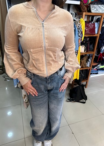 H&M krem renginde kadife ceket