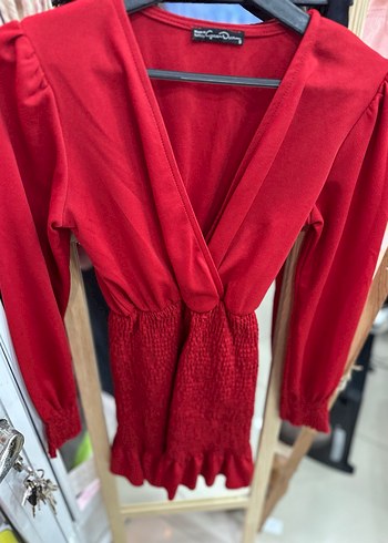 Kırmızı V Yaka Drapeli Mini Triko Elbise - Görsel 2