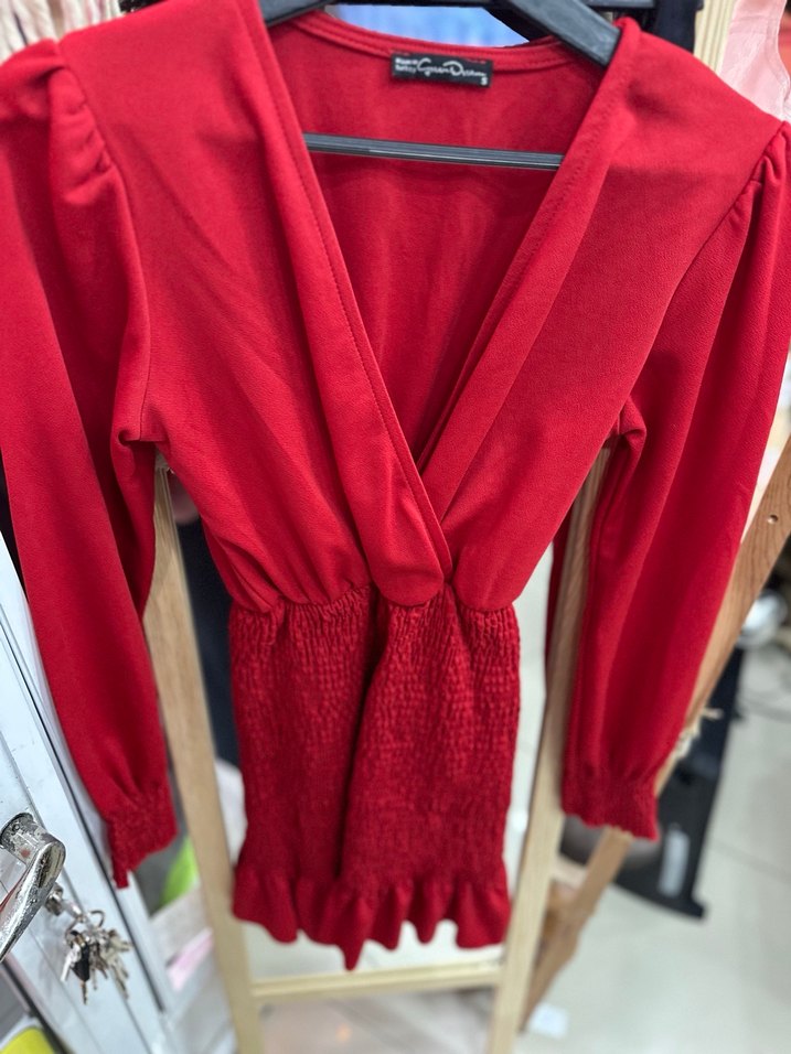 Kırmızı V Yaka Drapeli Mini Triko Elbise - Görsel 2