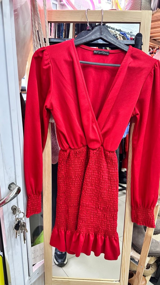 Kırmızı V Yaka Drapeli Mini Triko Elbise - Görsel 3