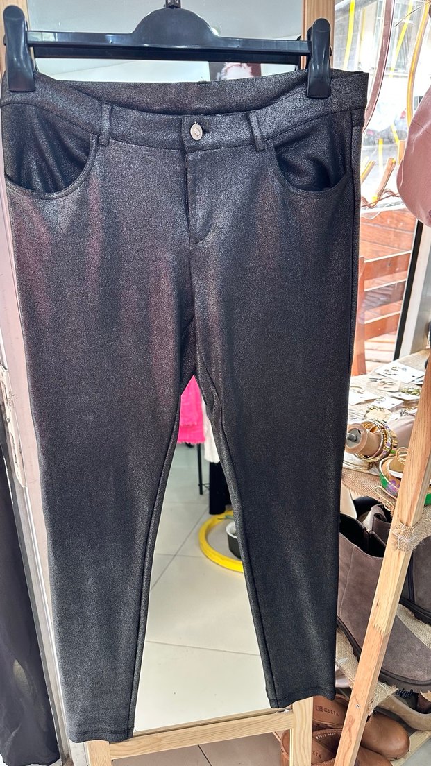 Bodyflirt marka 40 beden Siyah Parlak pantolon likralı - Görsel 2