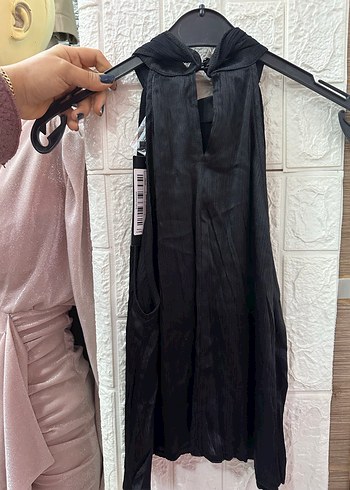 Trendyol Zincir Detaylı saten ipeksi Siyah Kadın Bluz - Görsel 4