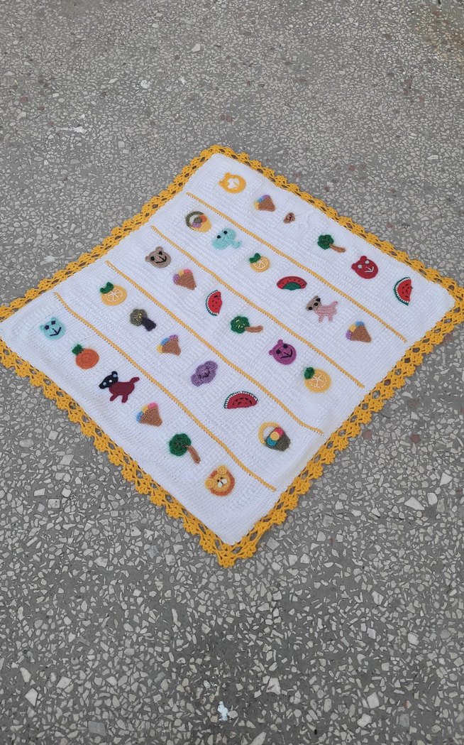 Nakışlı Çok Renkli Örgü Çocuk Battaniyesi - Görsel 2