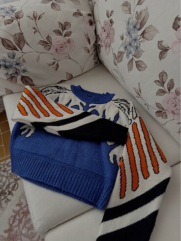 Crop kazak Zeynep tosun x Trendyol