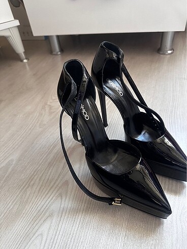 Topuklu ayakkabı - Görsel 5