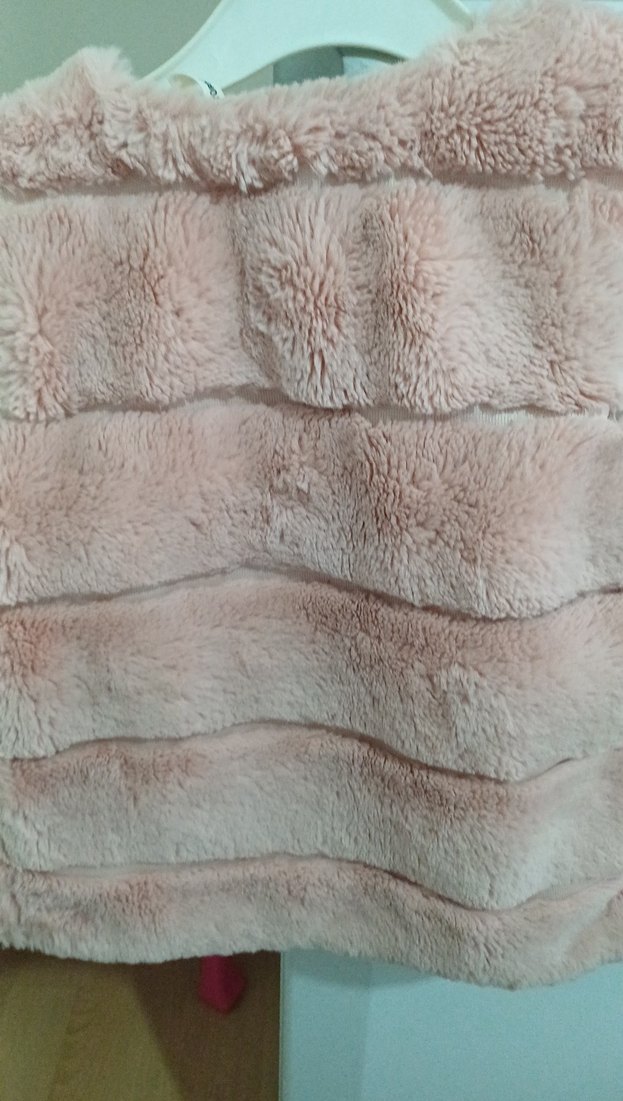 Kız Çocuk Pembe Kürklü Kolsuz Yelek 5.6 yas - Görsel 5