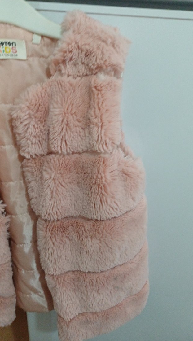 Kız Çocuk Pembe Kürklü Kolsuz Yelek 5.6 yas - Görsel 3