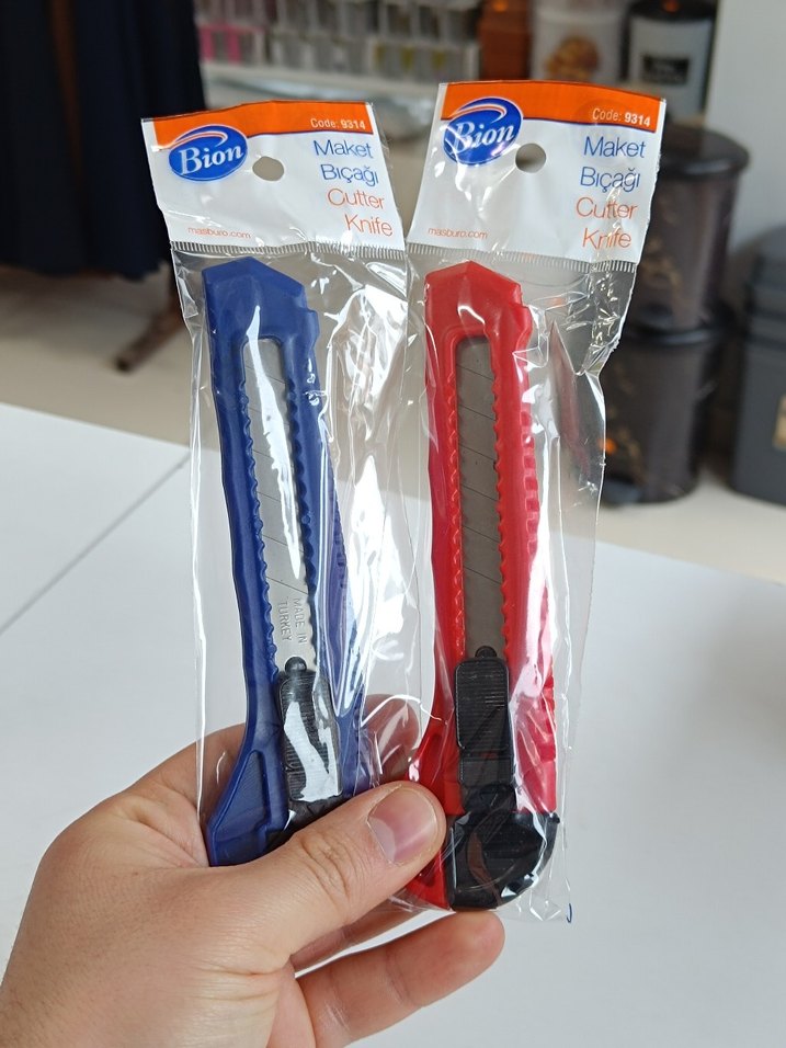 Bion Kırmızı Maket Bıçağı - Görsel 3