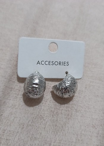 Accessorize Gri Mini Boncuklu Kadın Küpe