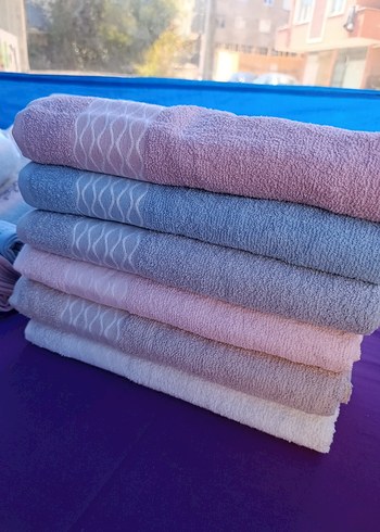 Pastel Renklerde Düz Banyo Havluları