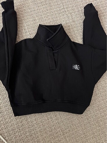 CK sweatshirt