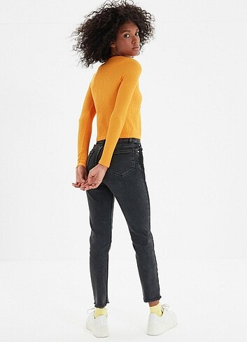 m Beden Siyah Yüksek Bel Slim Fit Denim 