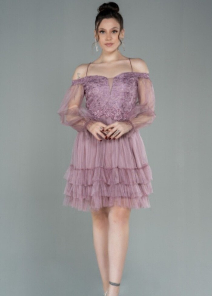 Lila uzun kol kayık yaka tüllü kısa abiye - Görsel 4