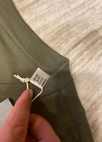 Adidas Orijinal Tişört - Görsel 4