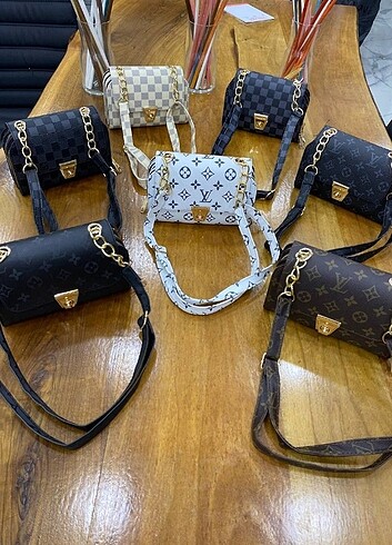 Louis Vuitton askılı çanta 