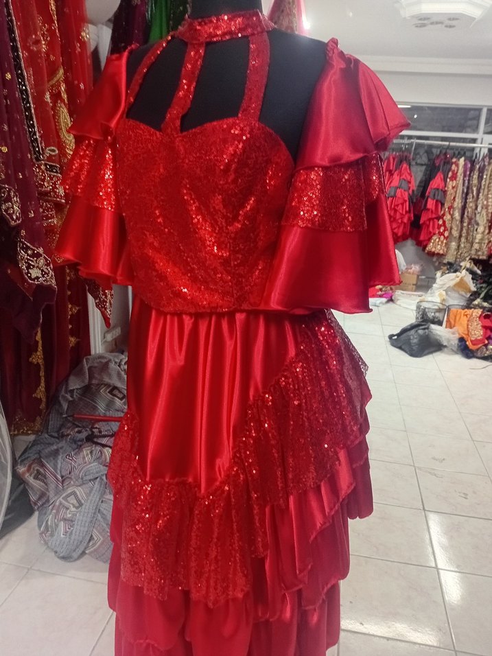 Kırmızı Payetli Uzun Volanlı Abiye Elbise - Görsel 2