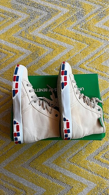 38 Beden BENETTON