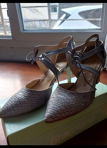 40 Beden FLO STILETTO ayakkabı 