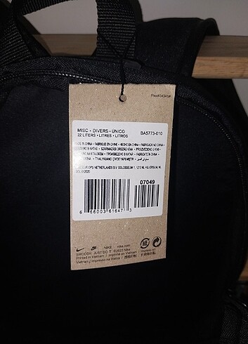  Beden Nike çanta