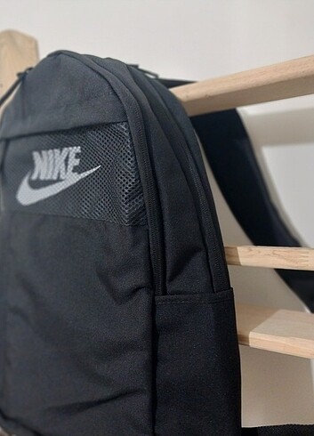  Nike çanta