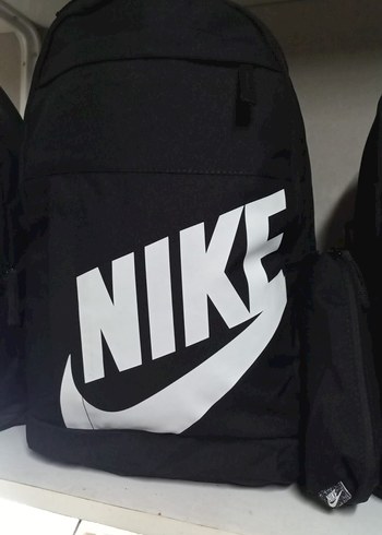 Nike çanta