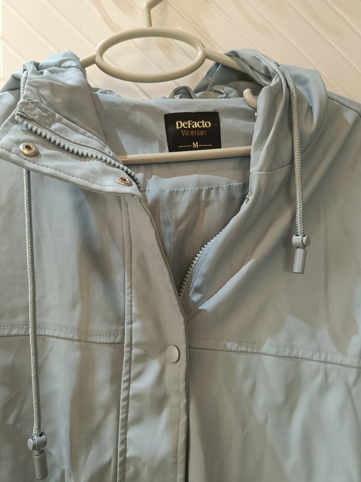 DeFacto Mavi Kadın Yağmurluk - Görsel 3