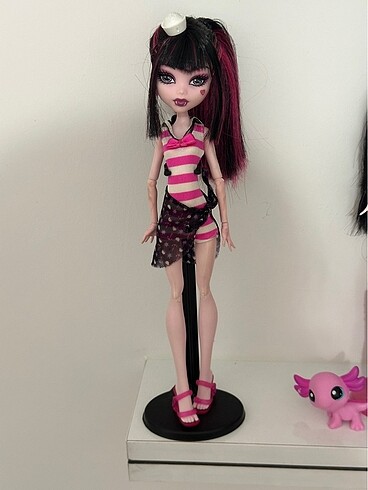 Monster High Monster high skull shores draculaura