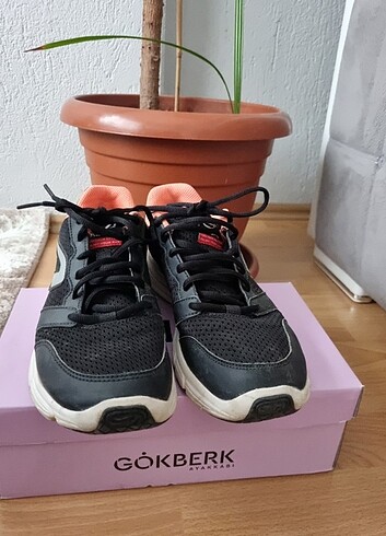 40 Beden Kalenji kadın spor ayakkabı