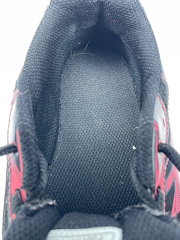 35 Beden çeşitli Renk Asics Spor Ayakkabı %70 İndirimli.