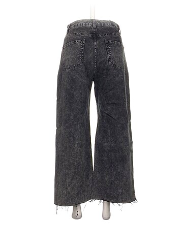 28 Beden Bershka Jean / Kot %70 İndirimli.