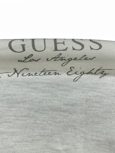 s Beden beyaz Renk Guess T-shirt %70 İndirimli.