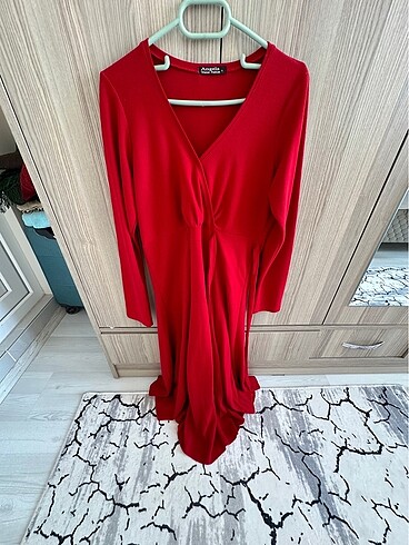 Diğer Kırmızı midi elbise