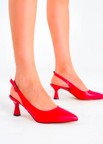 Kırmızı Tokalı Stiletto Kadın Topuklu Ayakkabı